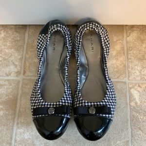 Elie Tahari “Gibson” Black Houndstooth Flats